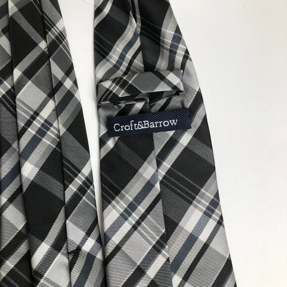 Croft & Barrow Hand Made 100% Polyester Men's Tie - Picture 2 of 4